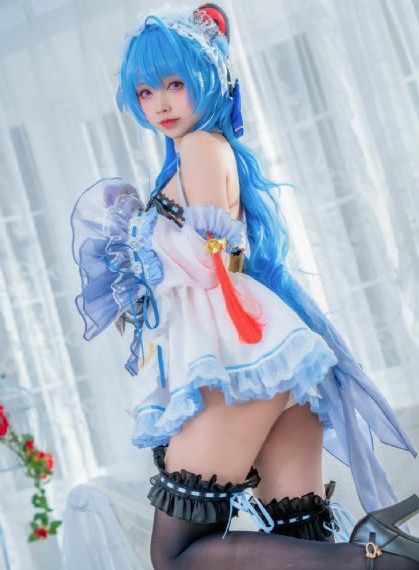 欧美美女抽烟视频_手机免费观看