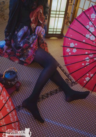 欧美大色av20_4K在线观看