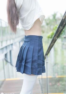 欧美海报排版_BD韩语电影在线看