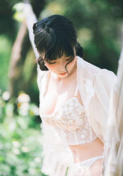 亚洲成av人片在线观高清_高清高清完整版播放